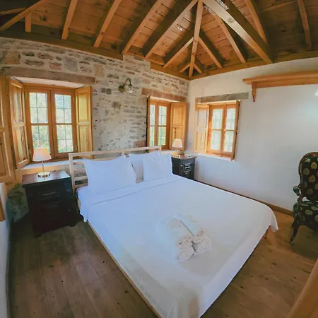 فندق Bitez Village *