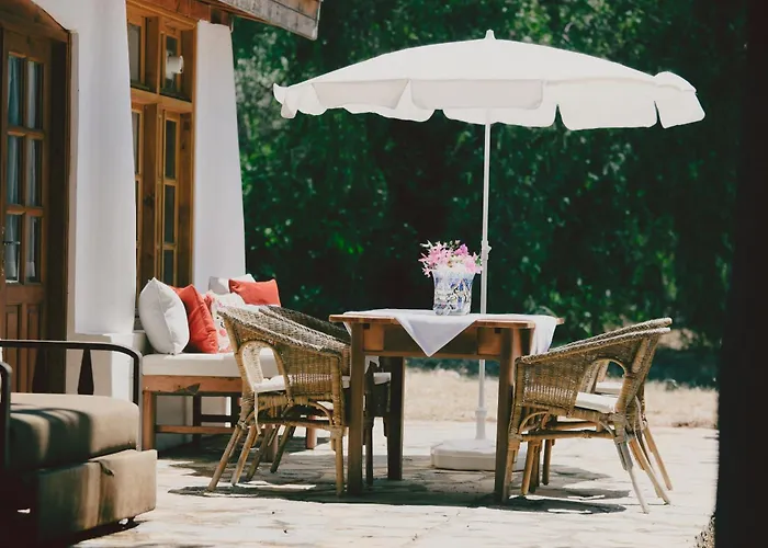 فندق Bitez Village